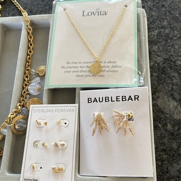 Jewelry bundle gold toned necklaces & earrings baubblebar, lovita & more BNWOT - Picture 5 of 6